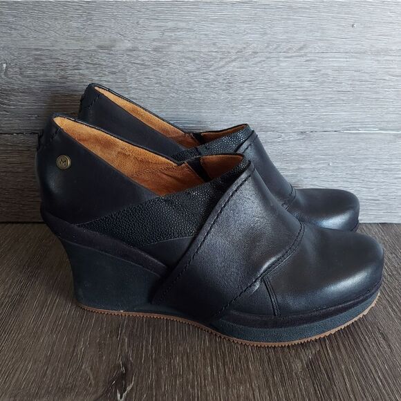 MOZO WOMEN'S DIVINE LEATHER PLATFORM WEDGE HEEL SHOES, BLACK SZ 10 - Picture 1 of 8